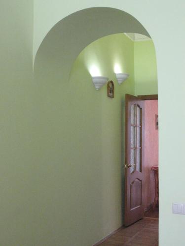 Flat on Sheptytskykh - image 4