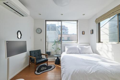 Mint House Ebisu - 3 Story, Artsy & Modern Home in Shibuya in Ebisu