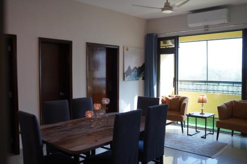 Walk-Inn Rooms F-11 Islamabad - image 5