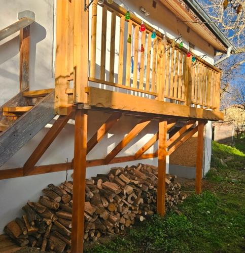Balkan Barn in Tyzha