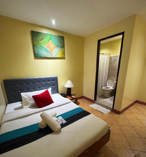 room detail thumbnail 0