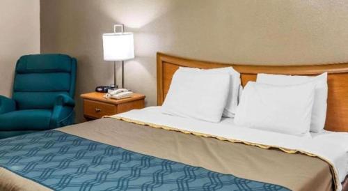 Econo Lodge Live Oak - image 6