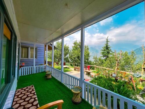 Balkons/terase, Euphoria - Hostel & Cafe Shangarh in Shangarh