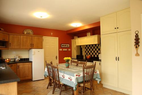 Facilities, Brooklodge Bed and Breakfast in Deerpark East