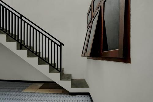 Lobby, OYO 95035 Harmony Guest House Syariah Sawojajar in Malang
