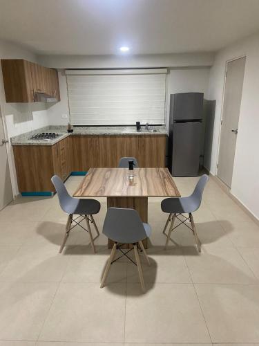 Apartment with pool
