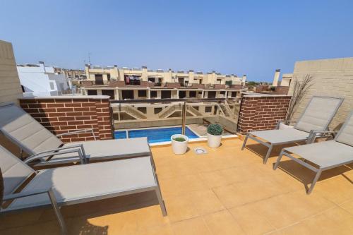 3 bedroom, two-level, morden apartment