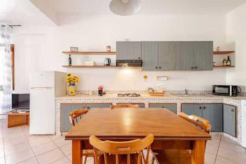 Villa Uzzo by Sicily Travelling Villas, Scopello