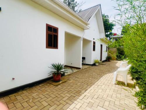 Sunset Retreat Hotel - image 4