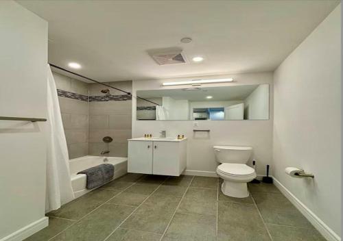 Central Park West Furnished 1 Bedroom Apartment, New York (photo 8)