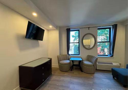 Central Park West Furnished 1 Bedroom Apartment, New York (photo 3)