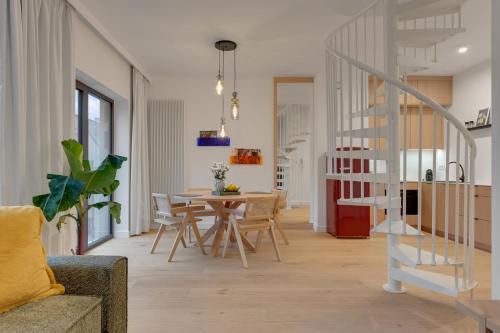 Granaria Premium Suites by Downtown Apartments 4