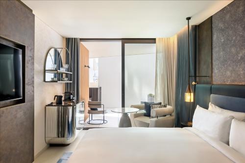 room detail thumbnail 0