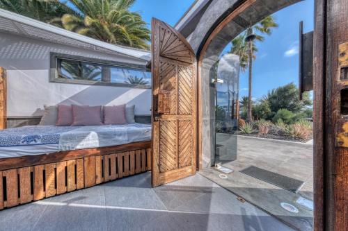 Casita Malvika - Luxury and Sea view - 1min to the Beach By Lanzarote Vacation Homes