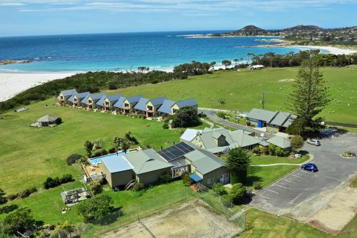 Diamond Island Resort & Bicheno Penguin Show