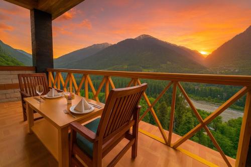 Naina Resort & Cottage, Manali - A Beautiful Wellness Boutique Resort in Vashist