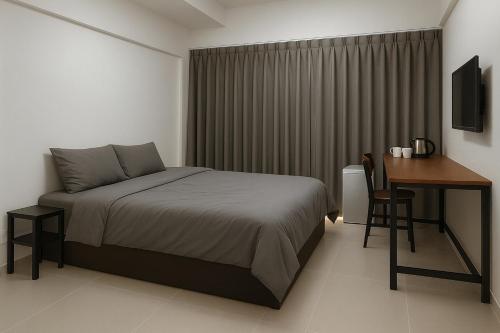 Hug14 Hotel - image 3
