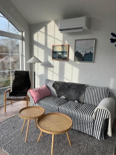 Cozy house in quiet Vik near golf courses & the sea in Simrishamn