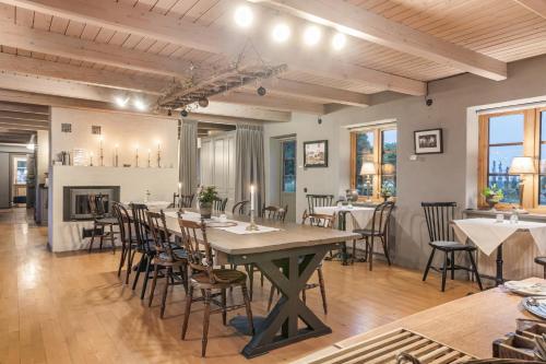 Mellby Atelier pa Osterlen in Simrishamn