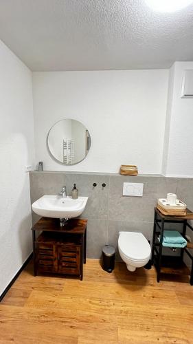 浴室, Wohlfühlwohnung mit Dachterrasse (Wohlfuhlwohnung mit Dachterrasse) in 多瑙艾辛根