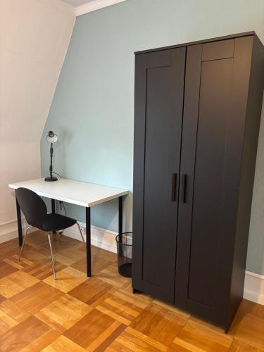 private Zimmer im Serviced Apartment - mit wöchentlicher Reinigung in Stuttgart, Deutschland