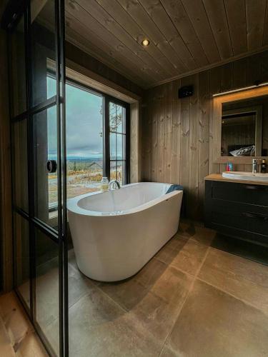 Hotelli välisilme, Architect Mountain Cabin At Lygna With Views in Dyrrud
