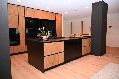 Luxusapartment, Sauna, Gourmetküche & Naturidylle (Luxusapartment, Sauna, Gourmetkuche & Naturidylle) in ปีเตอร์สฮาเกน