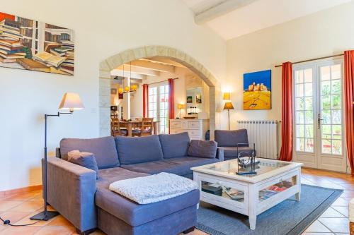 Villa A l'ombre du Géant climatisée piscine pour 8 personnes (Villa A l'ombre du Geant climatisee piscine pour 8 personnes) in Saint-Pierre-de-Vassols
