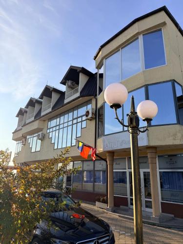 Lindi Premium Hotel in Besim Shala