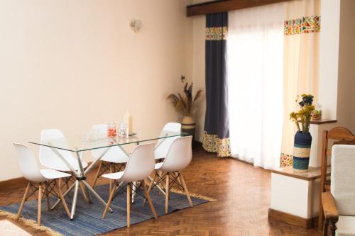 Cocooning Home - Cozy & Charming Guesthouse in Antananarivo City Center - image 2