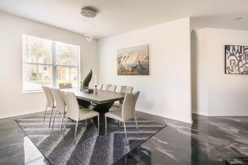 Riverview Oasis Pool, Spa & Family Arcade Fun in Riverview (FL)