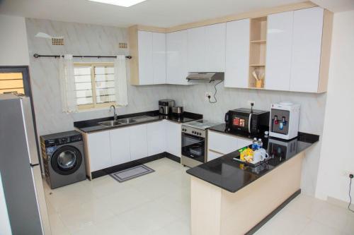 Bếp, Zanube Apartments in Ndola
