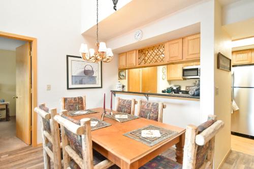 Lake Forest Summit Condo: Great Penthouse Views, Frisco (foto 7)