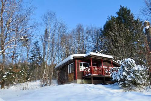 المنظر الخارجي, Chalets Aux Berges du Lac Castor in Saint-Paulin (QC)