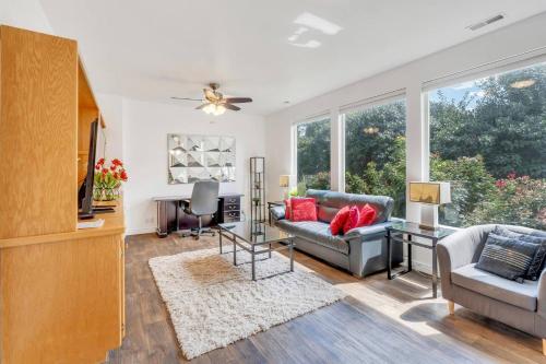 Garden Retreat-River Trail, SLC, Big Rooms,Views in Bluffdale (UT)