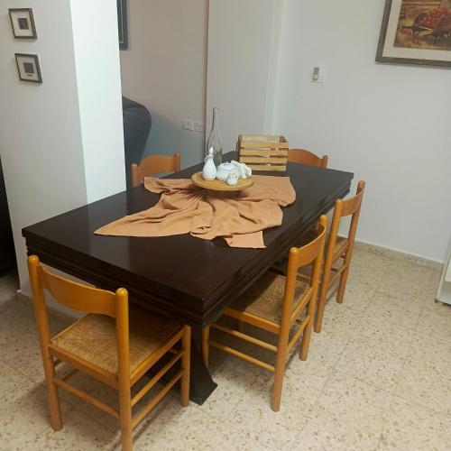 Central Bethlehem Apartment in 로드