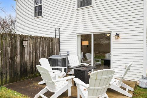 Near Ark Private Parking Patio 2 bed 1&half Bath in 德萊嶺