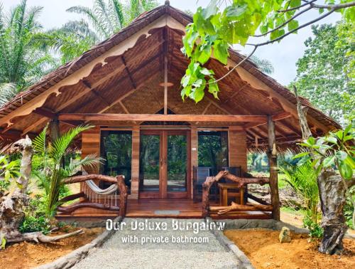 Exterior view, TheJungleGuide - Lodges & Treks in Bukit Lawang