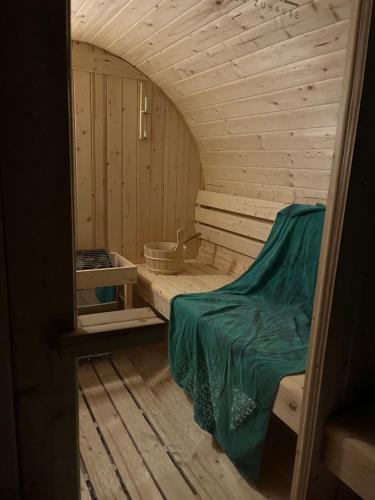 Szauna, Tinyhaus mit Sauna -RESET im Vilstal - Zurück zum Ursprung (Tinyhaus mit Sauna -RESET im Vilstal - Zuruck zum Ursprung) in Aldersbach