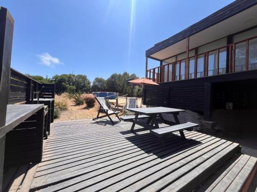 Maitencillo, amplía y cómoda casa, con piscina y hot tub (Maitencillo, amplia y comoda casa, con piscina y hot tub) in Rungue