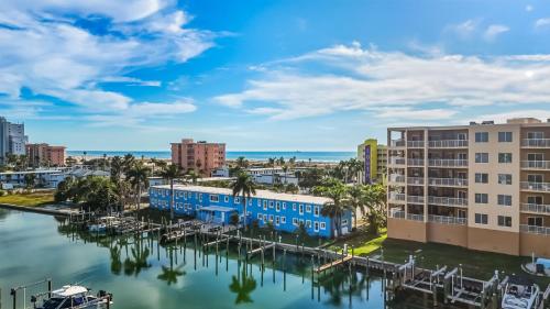 Bayside Inn and Marina in Treasure Island (Florida)