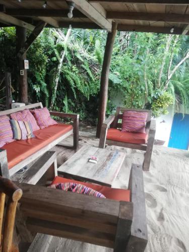 Instalaciones, casa colibri cañón de rio dulce (casa colibri canon de rio dulce) in Livingston
