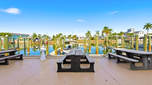 Bayside Inn and Marina in Treasure Island (Florida)