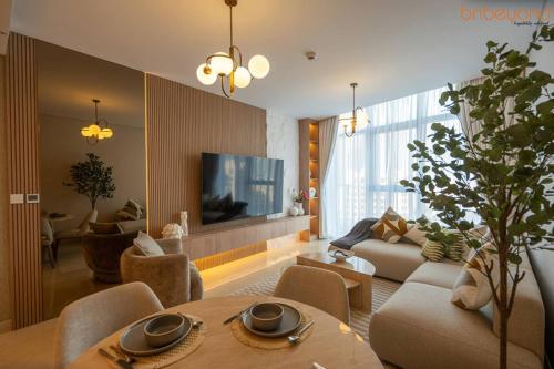 3BR Skyline Burj Panorama with Infinity Pool Vibes - image 3