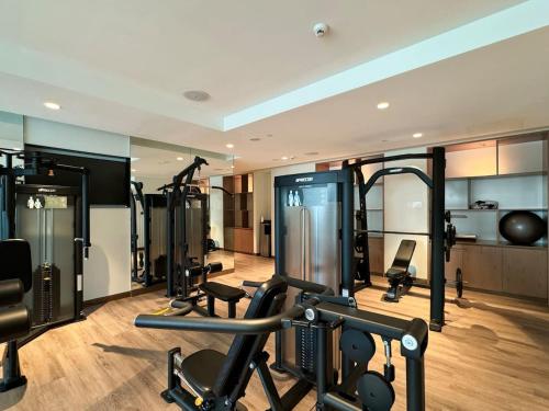 Mahogany 23 - 2BR 10PAX - Burj Khalifa View Central - image 12