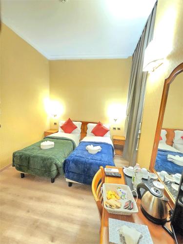 room detail thumbnail 1