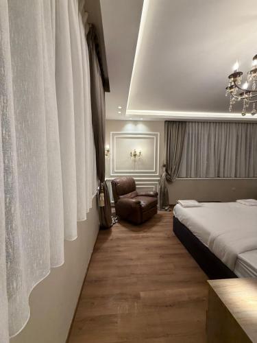 amazing rooftop-studio at abdoun 702 - image 12