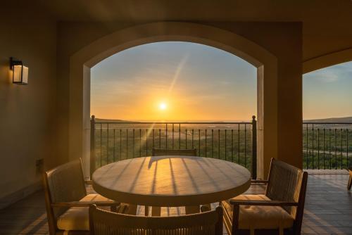 New Oceanview 2BR in Quivira Cabo