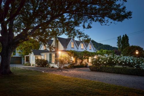 Exterior view, Woodside Bed and Breakfast in Tuamarina