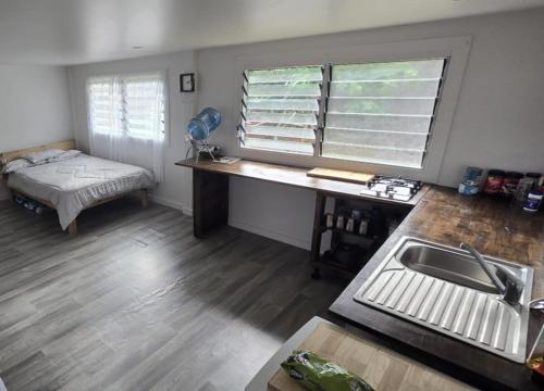 Off-grid Ocean View Hideaway in Mangaia in Mangaia